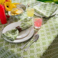 Design Imports Green Lattice Outdoor Tablecloth With Zipper 60X84 -Design Imports GUEST 49b4f818 b3bc 488d 818d ddc9e1d42a74