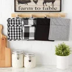 Design Imports Black/White Asst Potholder Set/4 -Design Imports GUEST 6f87df1b 865a 44b2 a4eb c0b59db2330c