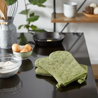 Design Imports Terry Solid Oven Mitt Set 2 Piece Antique Green 7X13" 1 Design Imports Terry Solid Oven Mitt Set 2 Piece Antique Green 7X13"