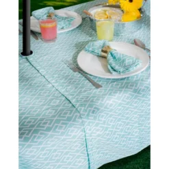 Design Imports Aqua Diamond Outdoor Tablecloth With Zipper 60X120