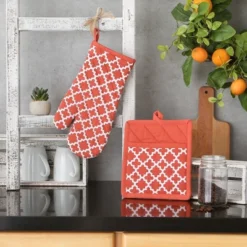 Design Imports Spice Lattice Oven Mitt And Potholder Set -Design Imports GUEST a27fcef4 7f59 4aab b635 297c53ff52b8