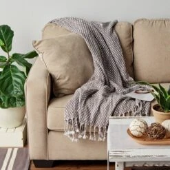 Textured Acrylic Throw - Design Imports -Design Imports GUEST bf58446b 4cfc 4ddb a6d8 6d591599d735