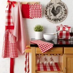 Design Imports Red/White Gingham Apron -Design Imports GUEST cec430bc b003 4837 b86b 37055d18aed1